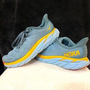 Hoka Clifton 8 Size 92E (wide)